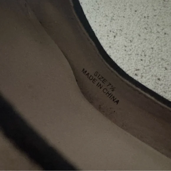 Banana Republic Leopard Print Heels - Picture 7 of 8